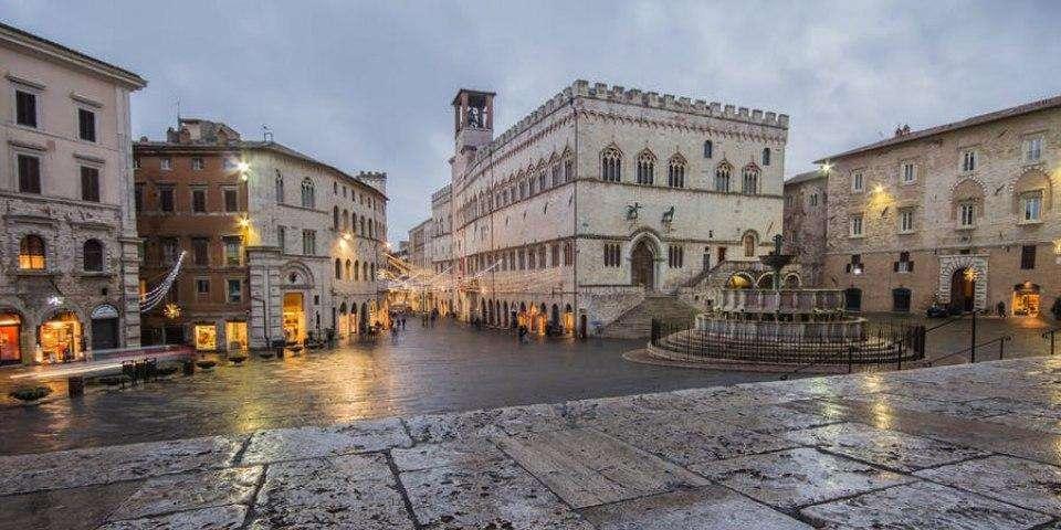 A partire dal 24 dicembre saranno in vigore le nuove regole anti-contagio: ecco quali negozi saranno aperti 