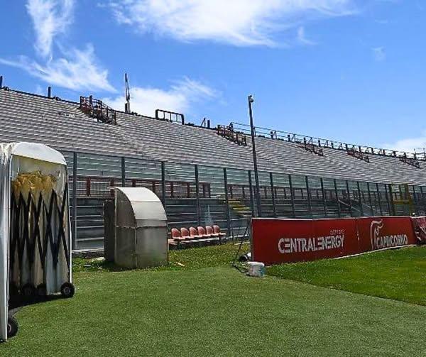 Oggi la presentazione dei lavori sulla gradinata dello Stadio Curi in vista della riapertura di domenica contro la Reggiana