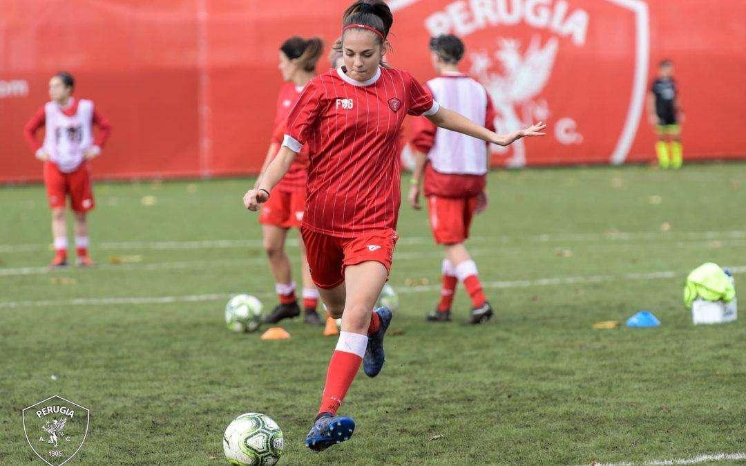 Il padre fu un grande difensore della Nestor, ora ci prova Michela a portare avanti la passione per il calcio