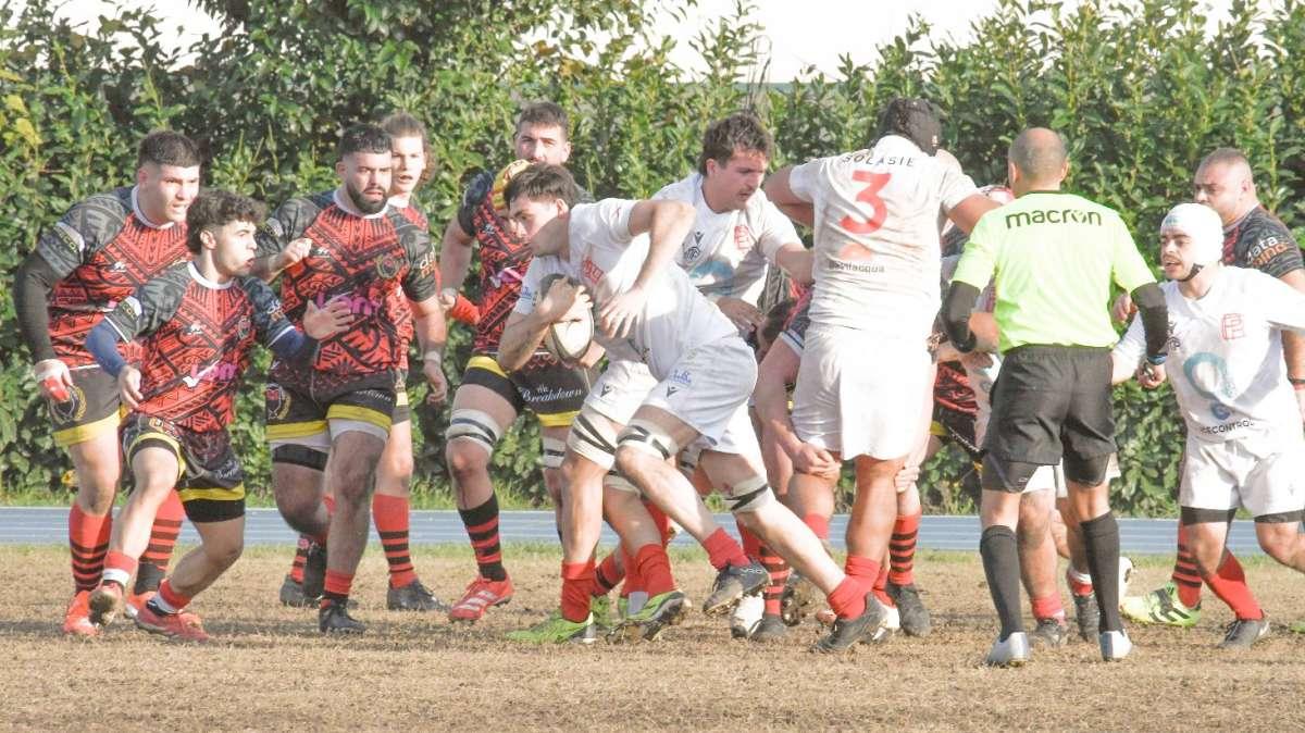 Il Rugby Perugia ha ufficializzato la riconferma della terza linea Alessandro Carciani