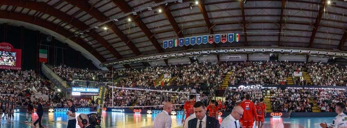 Stasera (LIVE su www.perugia24.net) la Sir Susa Vim Perugia contro Civitanova al PalaBarton!