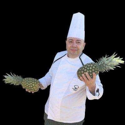 Anche Perugia sta scoprendo la magnifica arte di Andrea Lopopolo, maestro chef della frutta