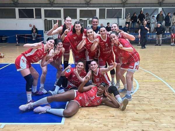 Per la Pallacanestro Perugia è più vicino il salto in A2 femminile: si gioca il 24 maggio a Marghera