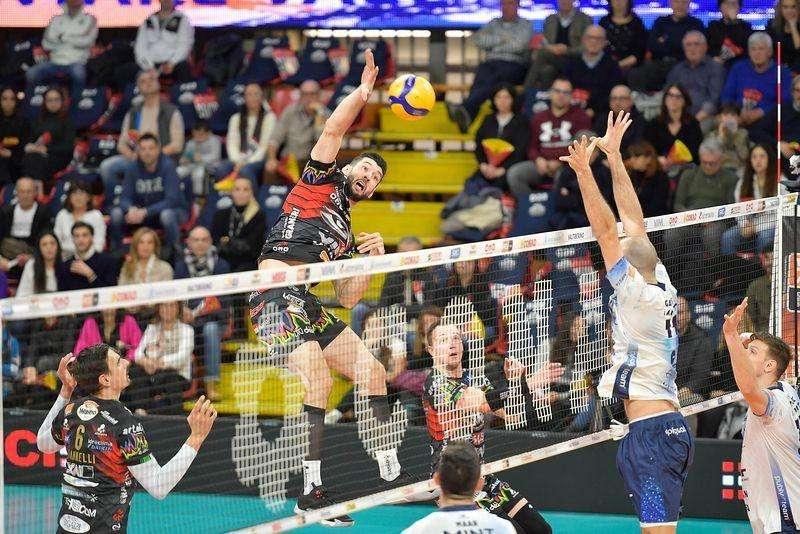 Cresce l'attesa per Sir Perugia-Civitanova di domani al PalaBarton (LIVE dalle 18 su www.perugia24.net)
