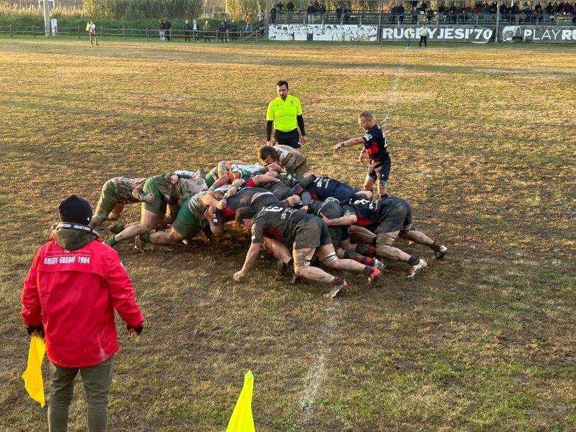 In B grande vittoria (15-10) del Rugby Gubbio in casa dello Jesi: sconfitta per la squadra cadetta