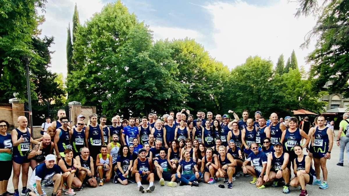 Che festa! Tanto divertimento per la Strafoligno, con la città che ama la corsa anche di notte