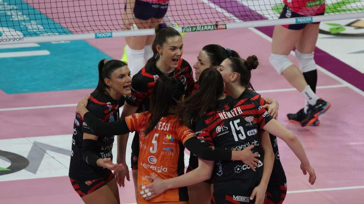 La Bartoccini saluta Anastasia Cekulaev che ha scelto di approdare a Chieri