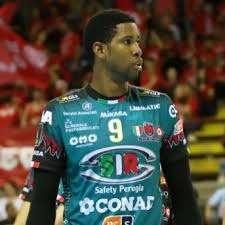 Ufficiale! Leon ha rinnovato il contratto con la Sir Safety Conad Perugia per altri due anni!