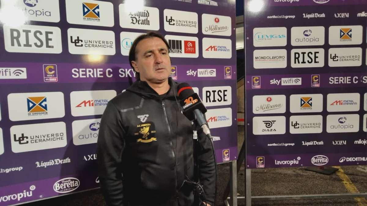 "Prima che arrivassi io, il Perugia perdeva 3-0 a Pineto ed ora se la gioca e intanto chiamate Braglia in tv..."