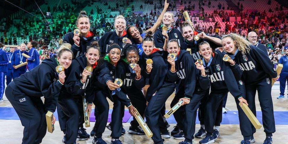 Celebriamo la medaglia d'oro olimpica dell'Italia del volley femminile a Parigi!