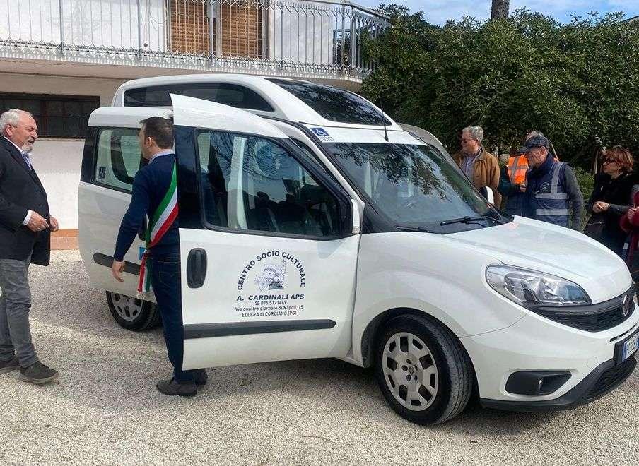 Ad Ellera un nuovo mezzo a disposizione per il trasporto di persone con disabilità 
