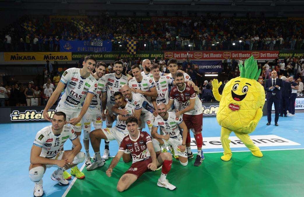 Trento vince in tre set contro Monza e si giocherà la Supercoppa contro la Sir Perugia 