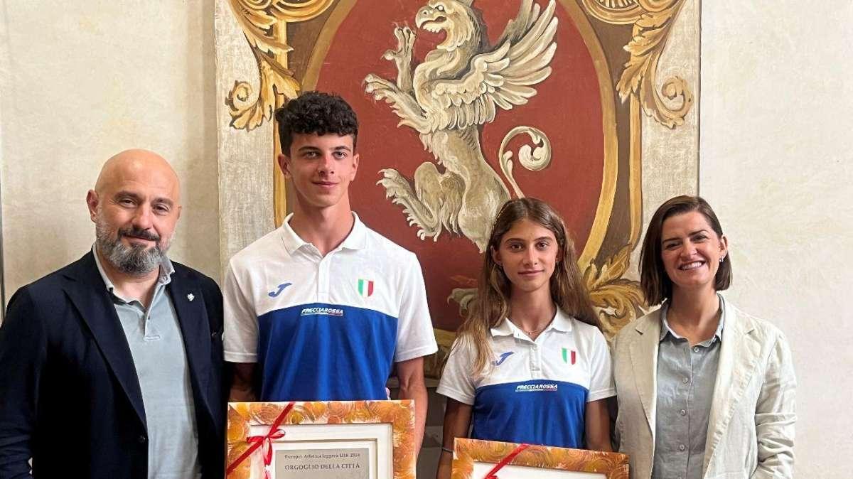 "Orgoglio della città": Margherita Castellani e Matteo Sorci premiati a Perugia da sindaca ed assessore allo sport