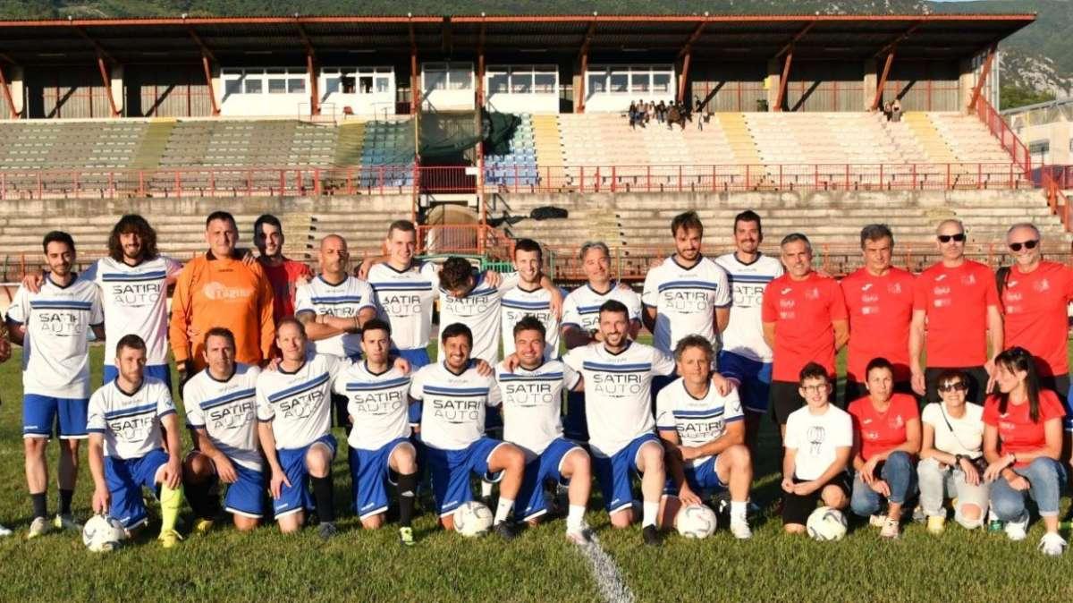 Che bella iniziativa! A Gualdo l'amichevole tra Gualdo Fc e Atletica Taino con "Un gol di Butembo"