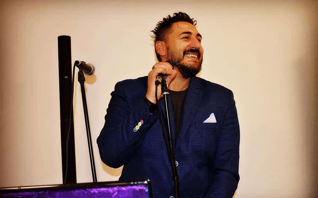 Amatissimo per la sua musica, ora Matteo Gentili cambia vita...