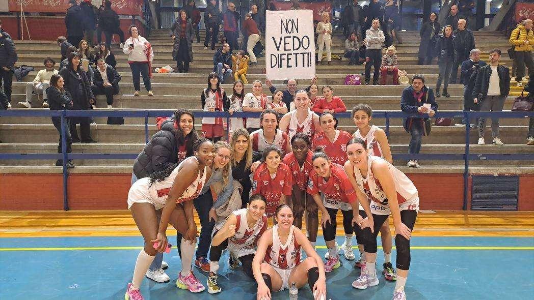 La Pallacanestro Perugia cerca stasera la decima vittoria consecutiva nella B femminile