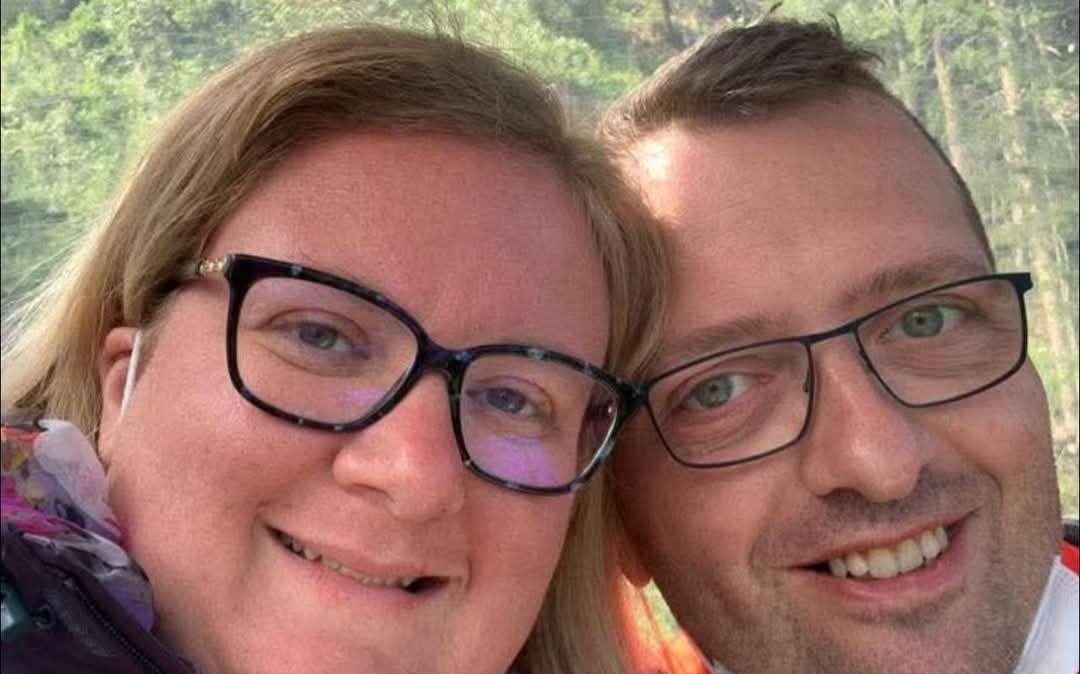 Perugia sconvolta per la morte della coppia travolta alla fermata autobus: lui autista del 118 