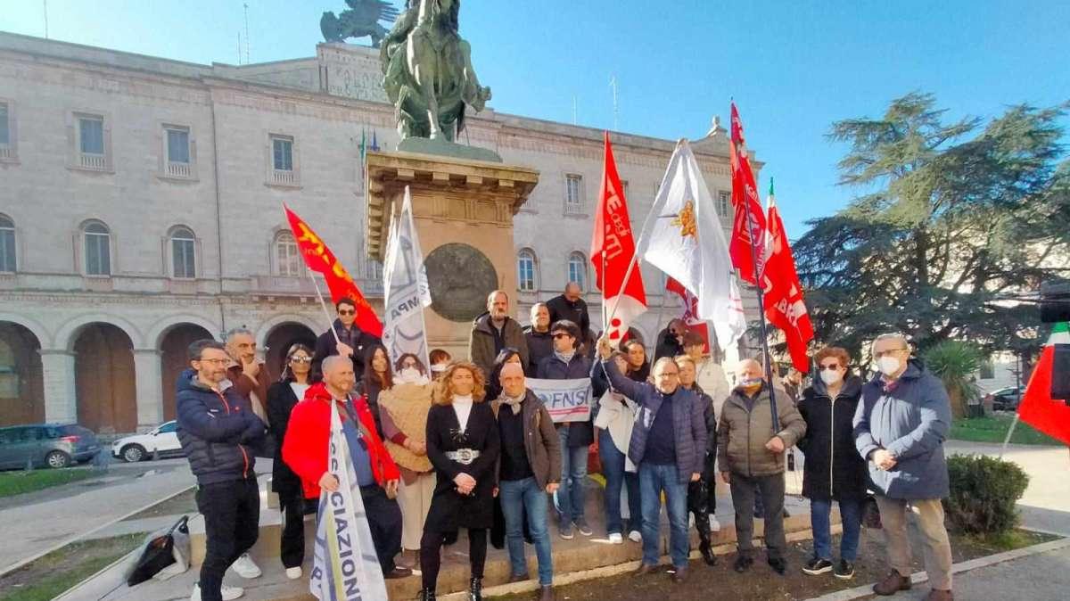 Giornalisti in piazza a Perugia contro le leggi bavaglio! No all’emendamento Costa e si al principio cardine del diritto di cronaca