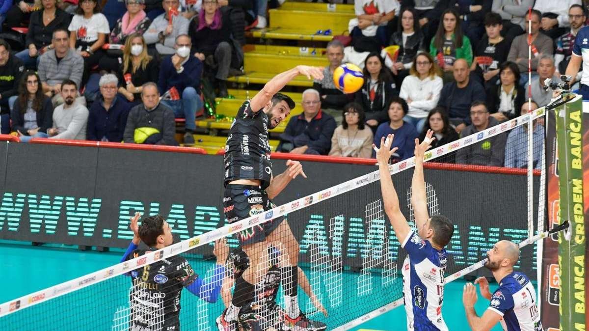 Alle 20.30 (LIVE su www.perugia24.net) al PalaBarton si gioca Sir Safety Susa Perugia-Modena