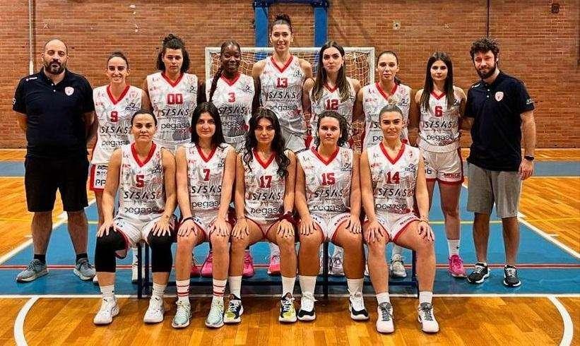 La Pallacanestro Perugia si ferma a 16 vittorie consecutive: è arrivata la sconfitta a Massa, ma il primato è salvo
