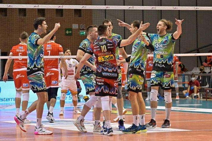 Risultati e classifica della Superlega maschile di volley: Perugia a punteggio pieno