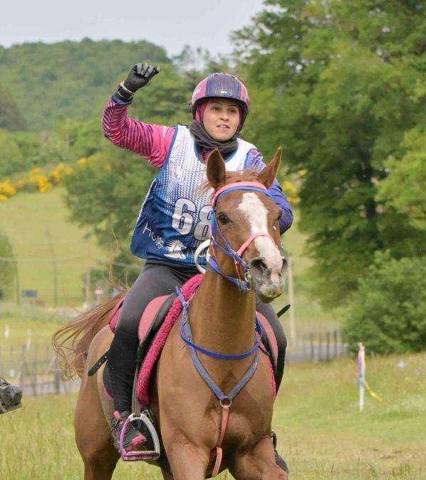La perugina Costanza Laliscia ancora campionessa italiana di endurance equestre: successo a Roma