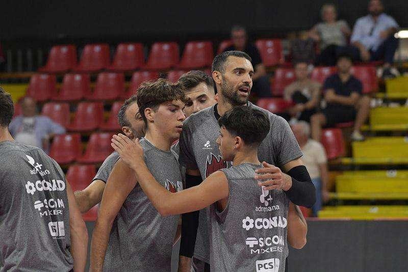 Pareggio in amichevole della Sir Susa Vim Perugia al Palabarton contro Macerata