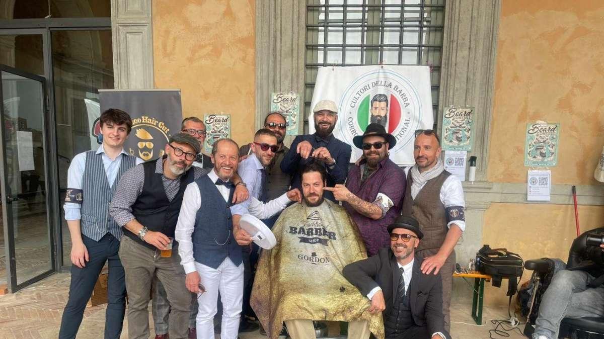 A Città di Castello il “The Distinguished Gentleman’s Ride“ con quasi 300 equipaggi al via 