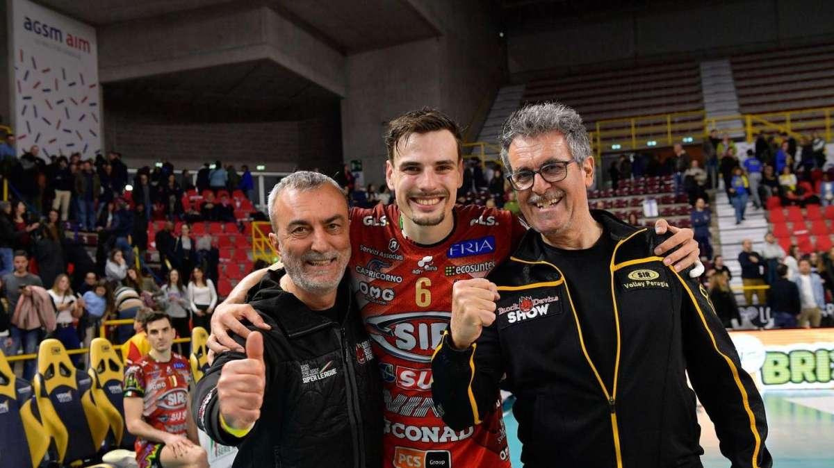 "Che ci sia un PalaBarton pienissimo domenica contro Verona! Possiamo gioire tutti insieme!"