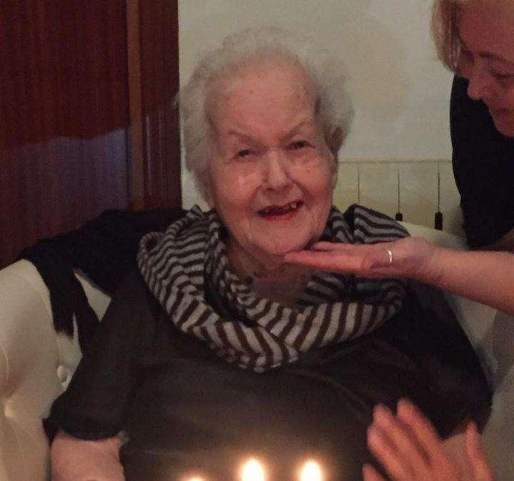 Che gran bella festa per nonna Clara! 100 splendidi anni per una delle nonne più conosciute di Perugia 