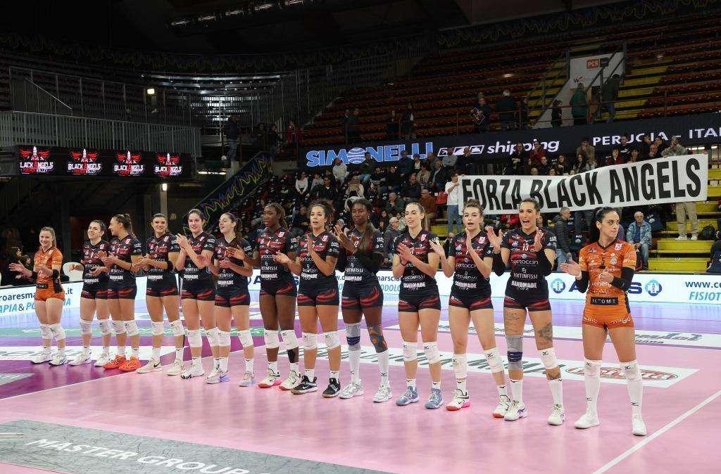 Una domenica con la Bartoccini, che al PalaBarton affronta Bologna 