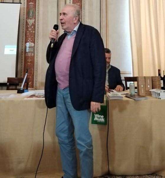 Lamberto Fornari premiato al concorso letterario "Parole Green" con il racconto "Il castello ecologico"