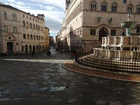 In occasione del Giro d'Italia, a Perugia c'è il divieto di vendere bevande in contenitori di vetro e lattine