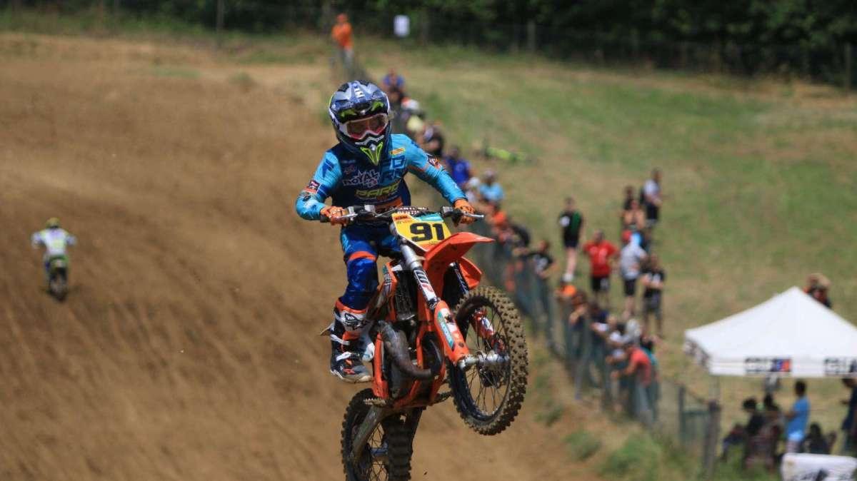 Week-end di motocross a Gioiella di Castiglione del Lago: a solo 12 anni è Burrini la star!