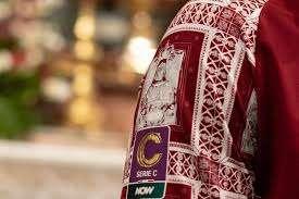 L'effigie della Madonna sulle maglie dell'Arezzo Calcio, ma non mancano le polemiche!