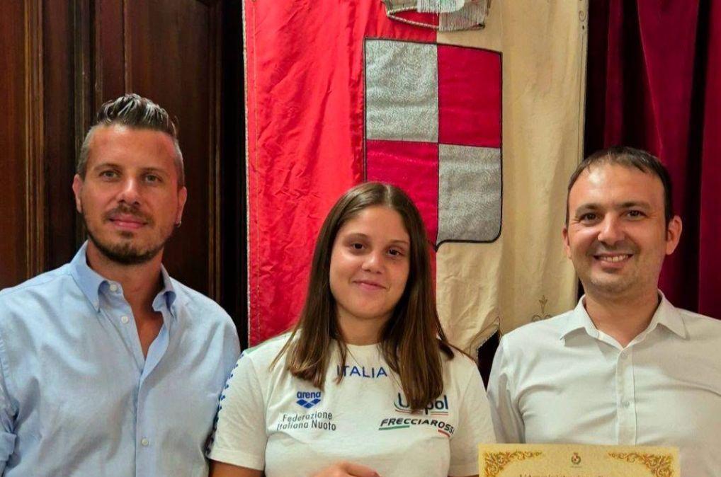 Il Comune di Corciano ha ricevuto Cristina Dottori, reduce dai mondiali under 18 di pallanuoto a Tenerife