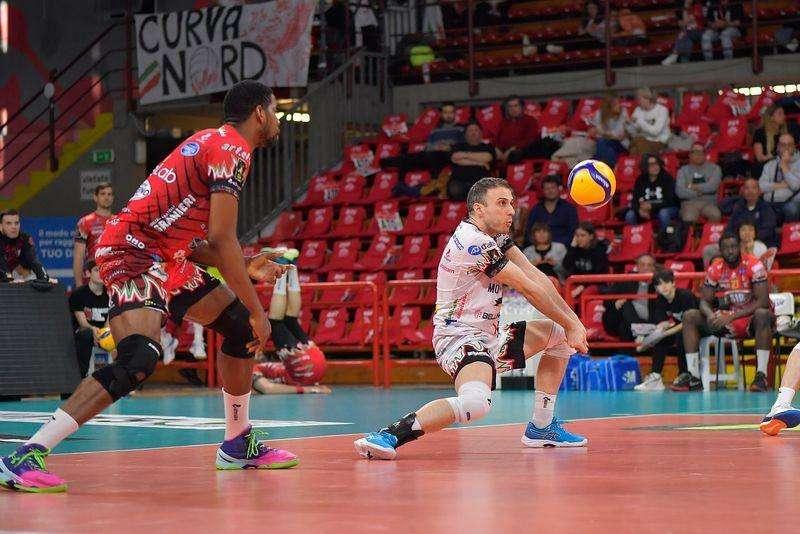 Domani al PalaBarton c'è Sir Safety Susa Perugia-Modena per la semifinale dei playoff per la Challenge Cup