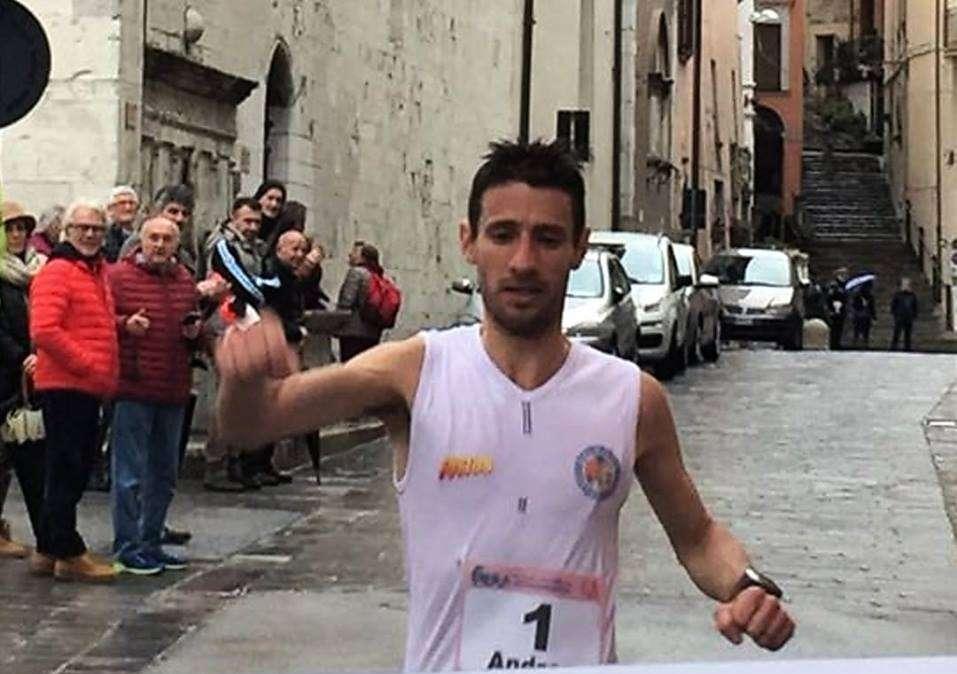 Successo per la Gennaiola di corsa: primo al traguardo Andrea Lucchetti