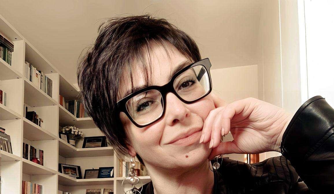 La scrittrice umbra Viviana Picchiarelli al suo quinto romanzo: è uscito "Il confine dei silenzi" 