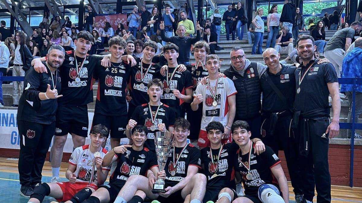 Gino Sirci si consola con il titolo regionale conquistato dalla squadra Under 19 contro la School Volley