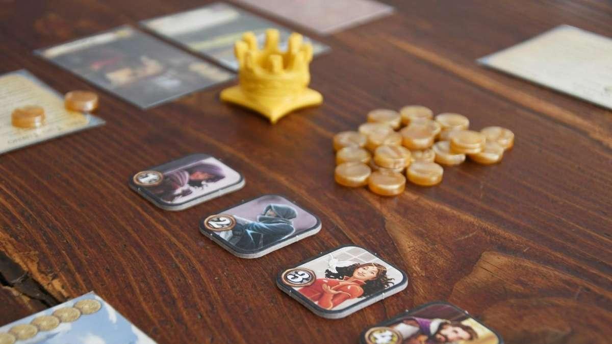 Vanno sempre di moda i giochi da tavolo: evoluzione e varianti