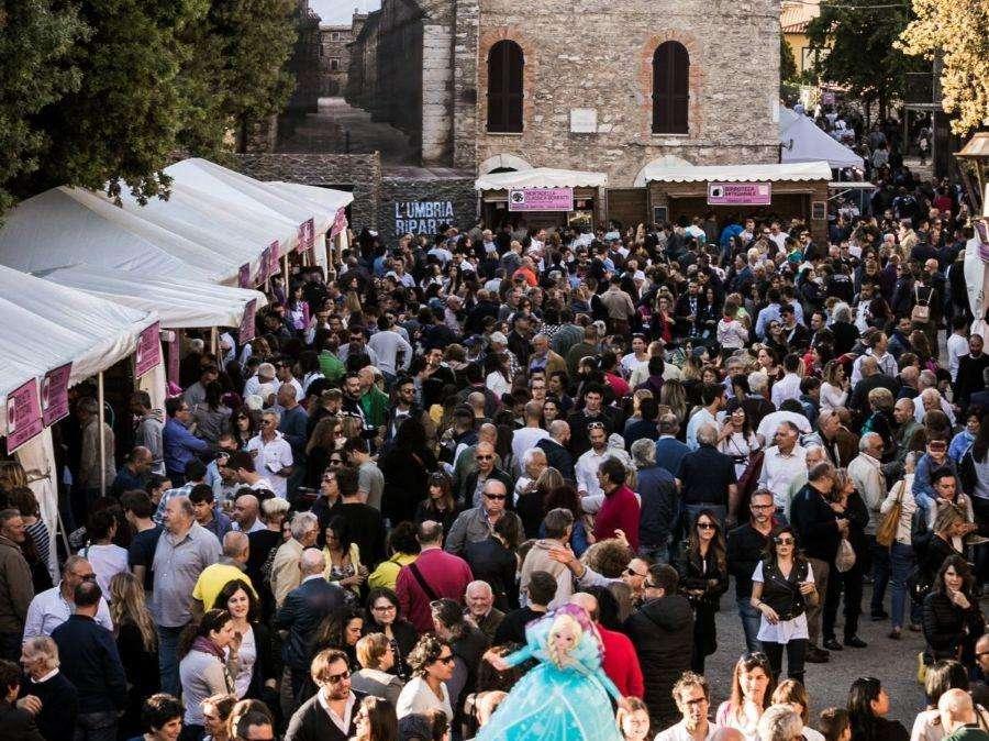 La rassegna "Porchettiamo" resta a San Terenziano: raggiunto l'accordo tra il Comune e gli organizzatori