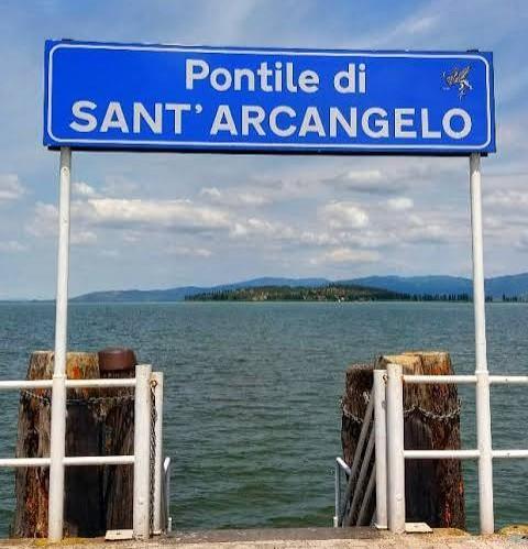 Sant'Arcangelo oasi felice del Trasimeno! Dove i moscerini non esistono...