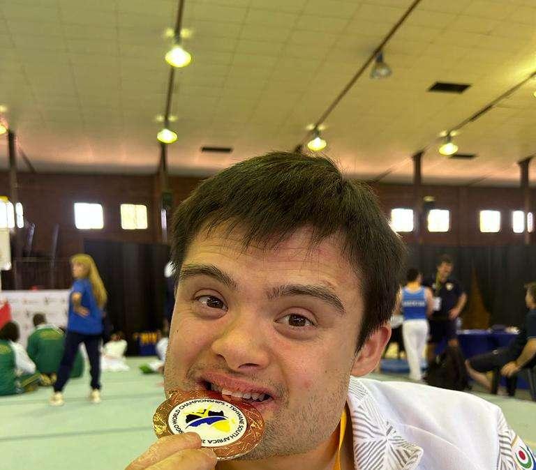 I complimenti "mondiali" al ginnasta Gianpietro Hiroki Zanchi