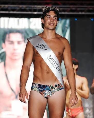 La bellezza maschile dell'Umbria sconfitta a Mister Italia 2026! Nessuna fascia conquistata dai cinque in gara