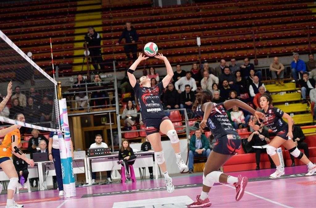 La Bartoccini Perugia in campo domani a Cremona: può essere promozione in A1!