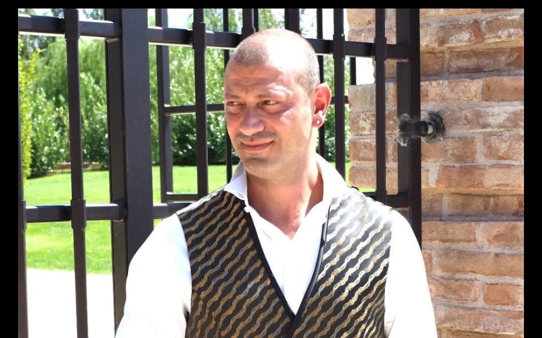 Dolore a Perugia: Alessandro ci ha lasciato nella notte a 53 anni, dopo che si era fatto conoscere in TV a "Temptation Island"