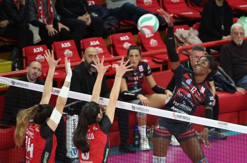 La Bartoccini in campo giovedì a Busto Arsizio per il primato nell'A2 di volley femminile
