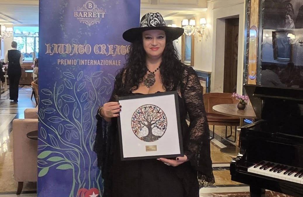 Gipsy Fiorucci ha ricevuto a Venezia il primo premio al "Festival Laudato Creato" con il videoclip di "Dea Madre Terra"