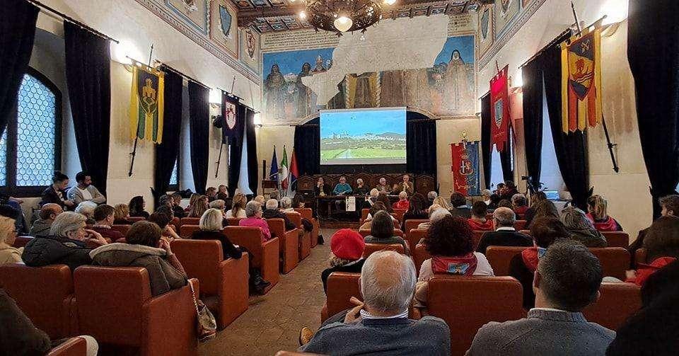 Il Calendimaggio parte con il "botto" nelle prime due conferenze: cresce l'interesse